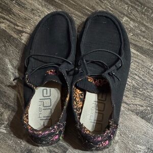 Hey dude youth size large 4-5